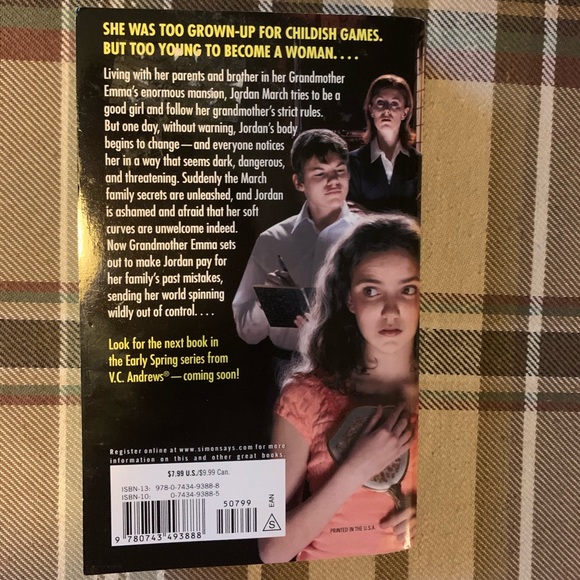 V. C. Andrews 2 book bundle - Picture 7 of 9